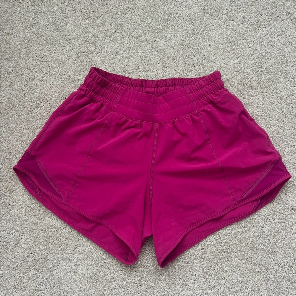 Lululemon Hotty Hot Athletic Shorts 4 in inseam